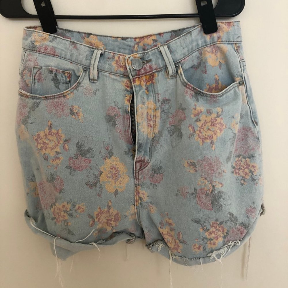 Vintage Print Floral Demin Shorts